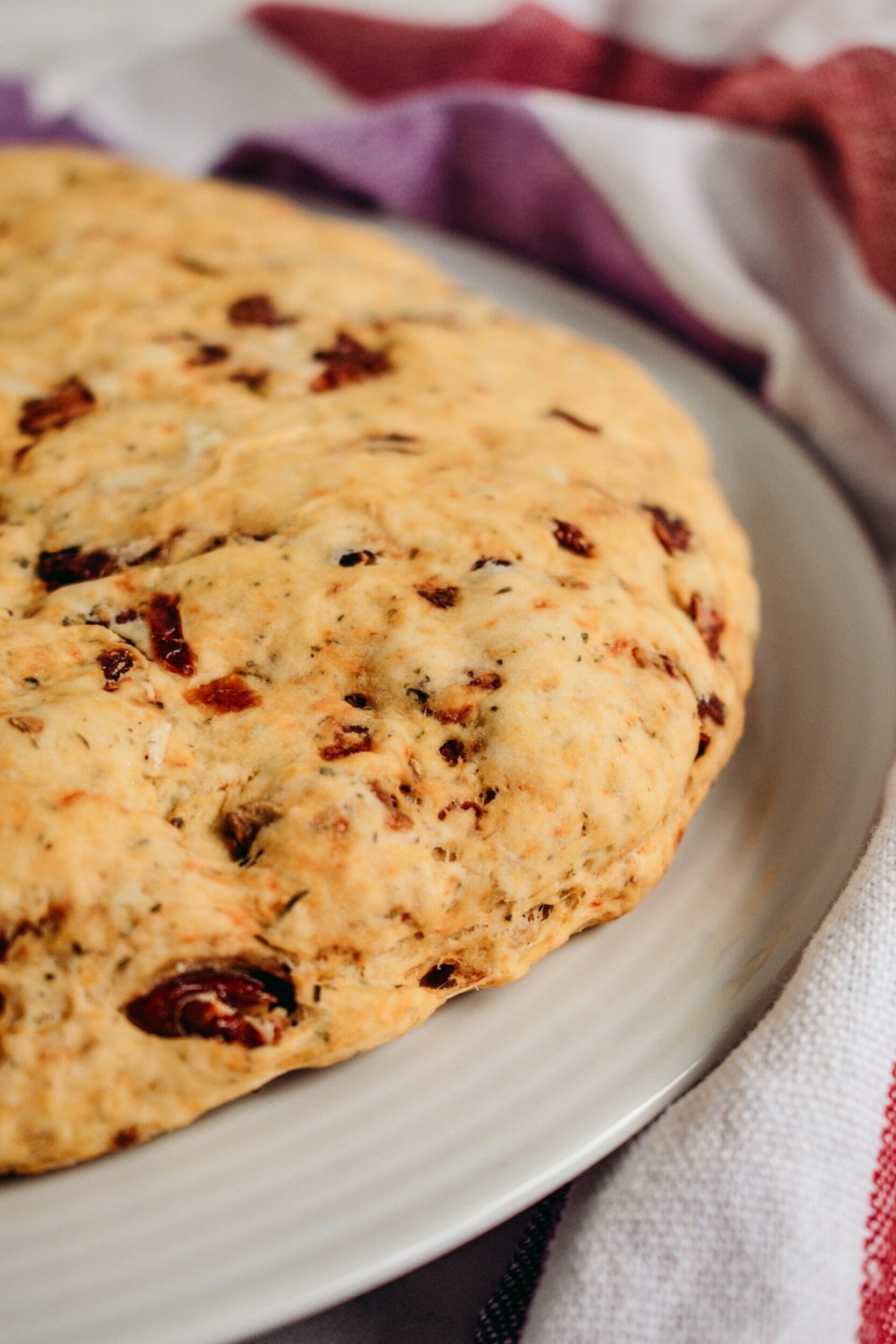 Focaccia z suszonymi pomidorami - przepis