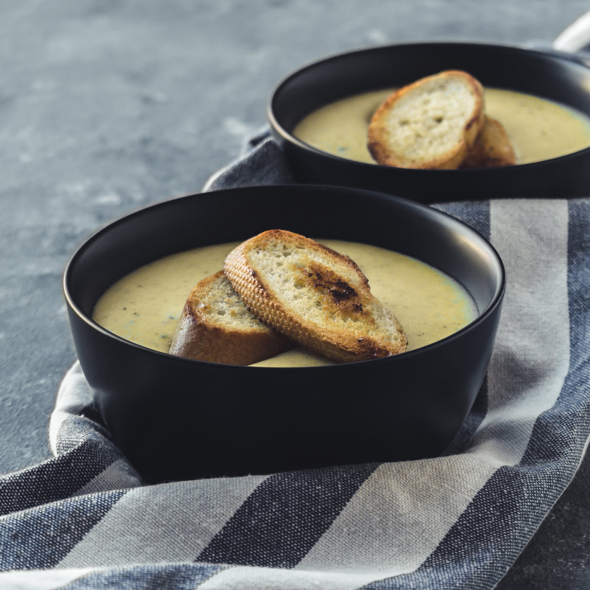 Przepis na krem z czosnku